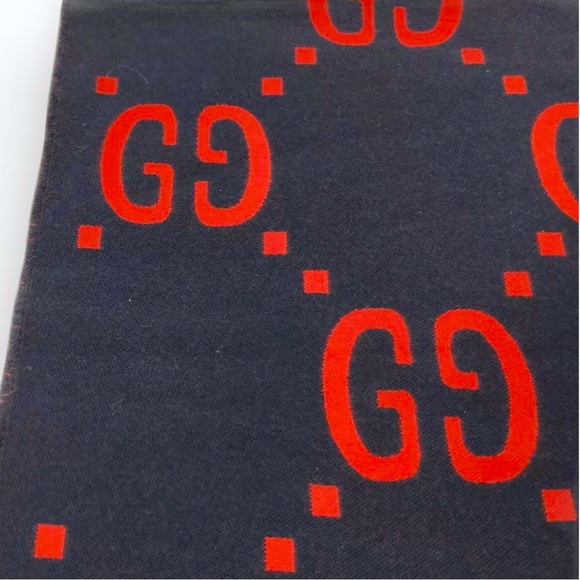 Auth Gucci GG Jacquard Navy Blue Red Wool Silk Scarf Wrap Stole On Sale Now - Picture 3 of 11